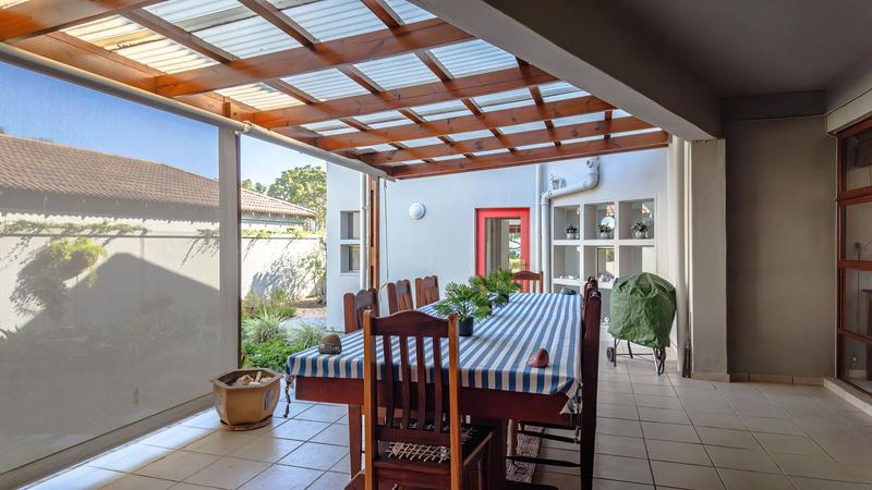 5 Bedroom Property for Sale in Hersham Western Cape